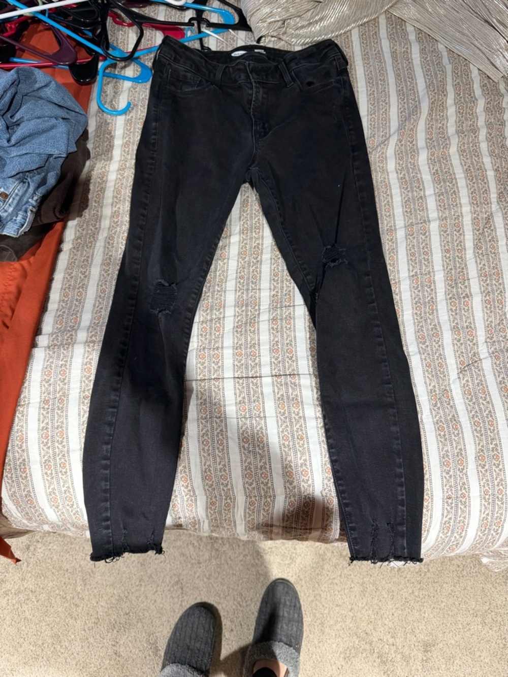 Old Navy Black Distressed Skinny Jeans